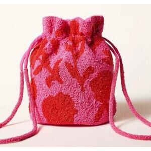 NWTO Kate Spade Bucket Bag
Excellent condition